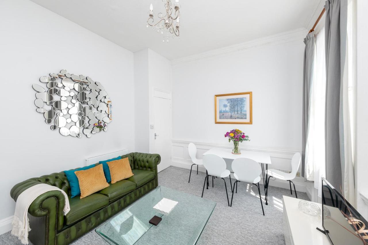 Super City Centre Apartment - Two Bedrooms, Perfect Location Bath Exterior photo